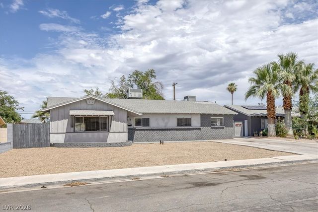 3210 Bluebird Street, Las Vegas, NV 89121