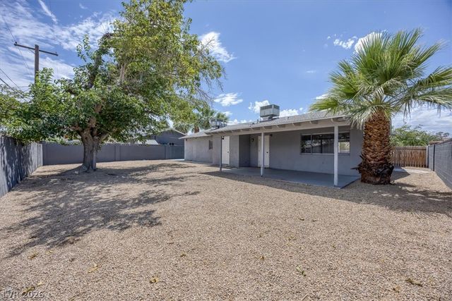 3210 Bluebird Street, Las Vegas, NV 89121