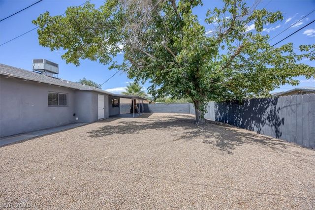 3210 Bluebird Street, Las Vegas, NV 89121