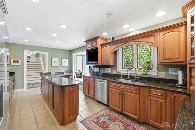 6320 Tomahawk Trail, Washington Twp, OH 45459