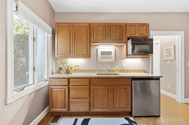 6320 Tomahawk Trail, Washington Twp, OH 45459