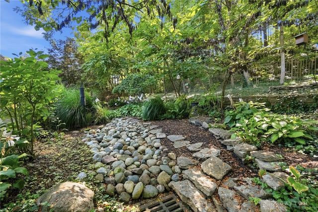 6320 Tomahawk Trail, Washington Twp, OH 45459