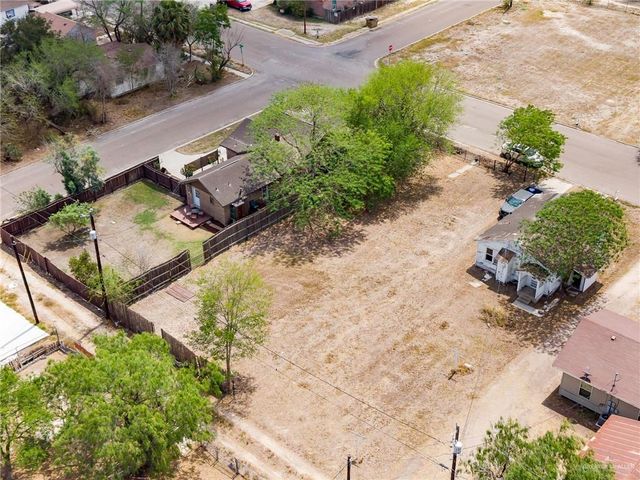 305 W Loeb Street, Edinburg, TX 78541