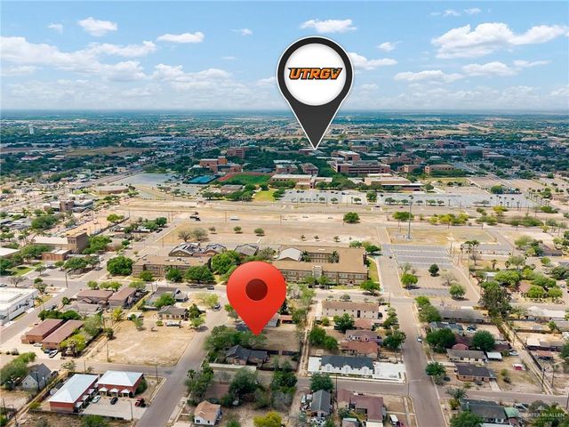 305 W Loeb Street, Edinburg, TX 78541