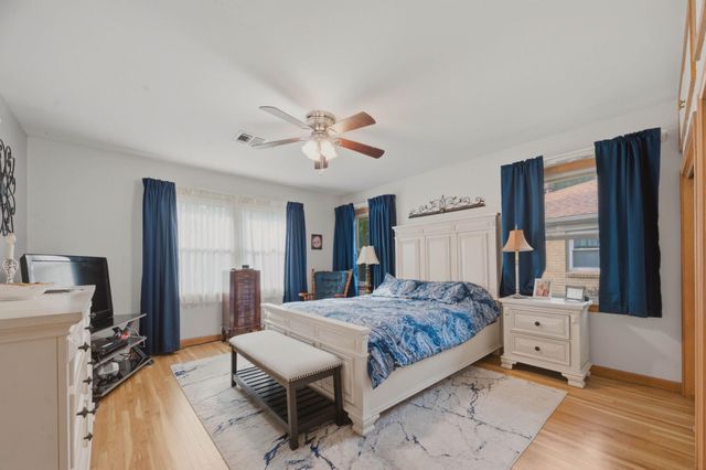 222 N Brookside St, Wichita, KS 67208
