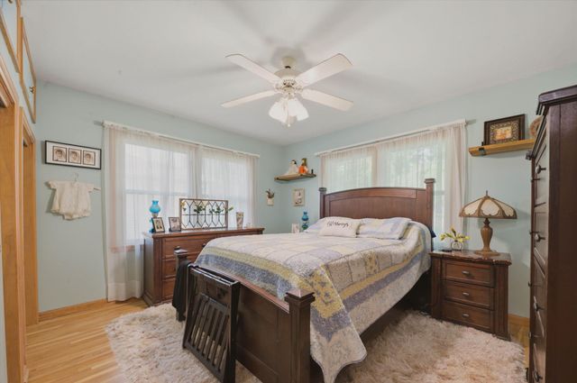 222 N Brookside St, Wichita, KS 67208