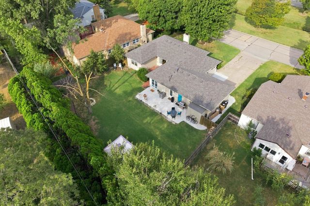 222 N Brookside St, Wichita, KS 67208