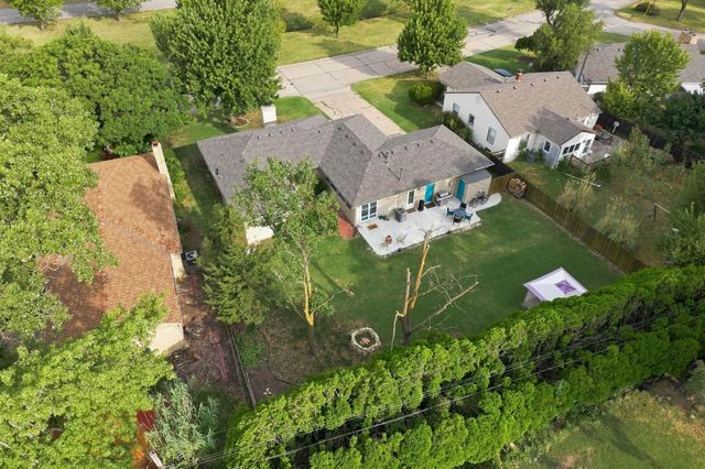 222 N Brookside St, Wichita, KS 67208