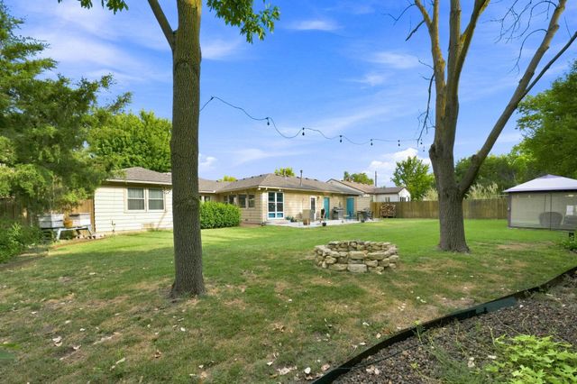 222 N Brookside St, Wichita, KS 67208