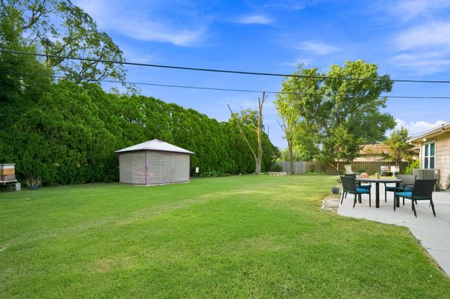 222 N Brookside St, Wichita, KS 67208