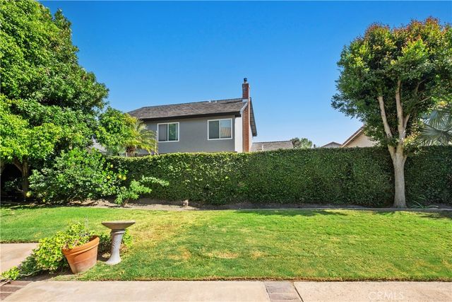 8832 Arcel Circle, Huntington Beach, CA 92646