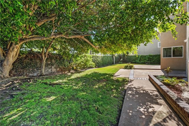 8832 Arcel Circle, Huntington Beach, CA 92646