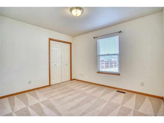 397 Lilac Pl, Loveland, CO 80537