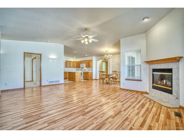 397 Lilac Pl, Loveland, CO 80537