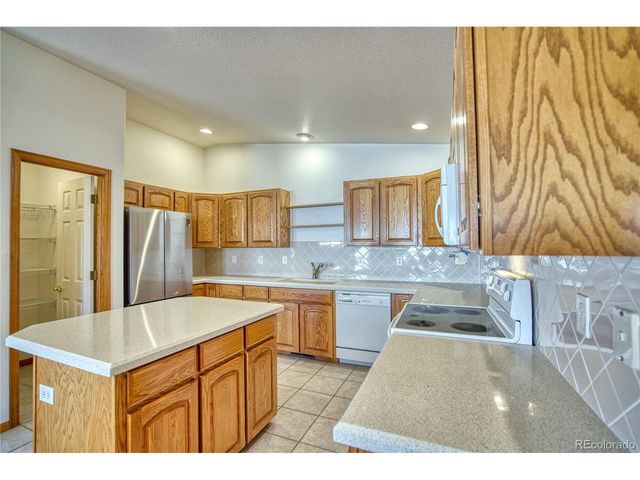 397 Lilac Pl, Loveland, CO 80537