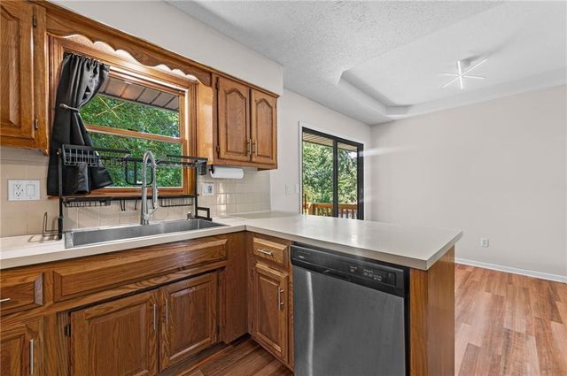 10902 N Harrison Street, Kansas City, MO 64155
