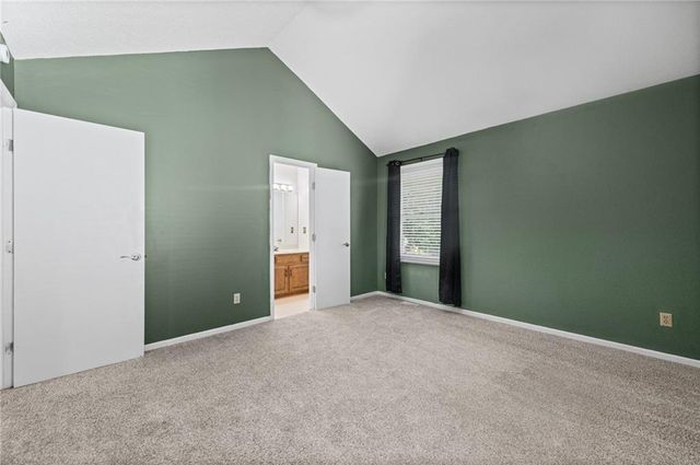 10902 N Harrison Street, Kansas City, MO 64155