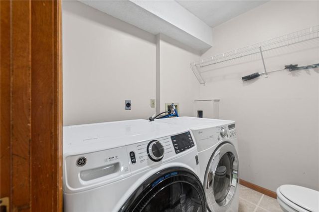 10902 N Harrison Street, Kansas City, MO 64155