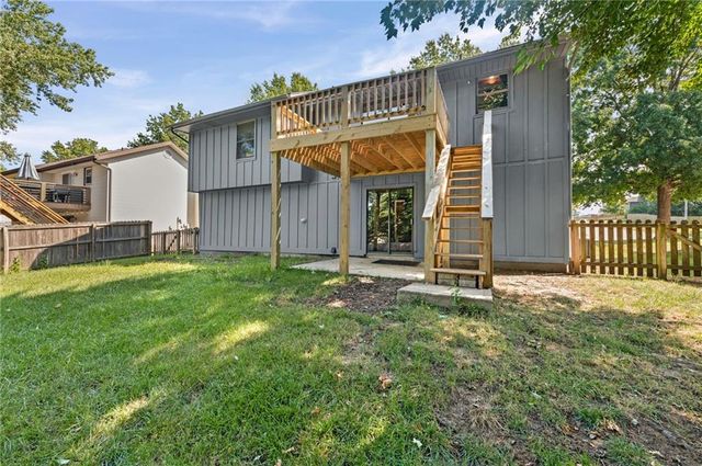10902 N Harrison Street, Kansas City, MO 64155