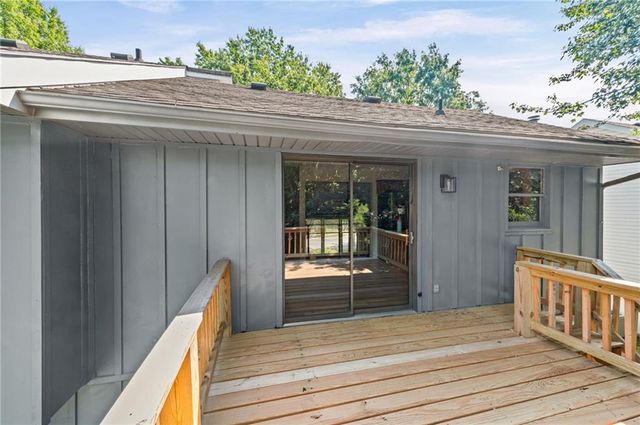 10902 N Harrison Street, Kansas City, MO 64155
