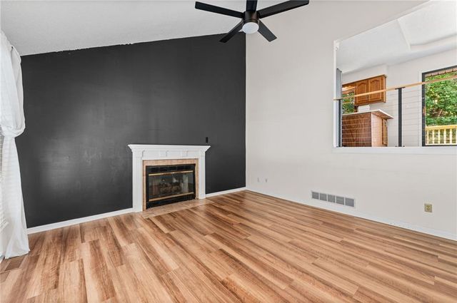 10902 N Harrison Street, Kansas City, MO 64155