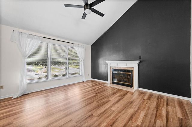 10902 N Harrison Street, Kansas City, MO 64155
