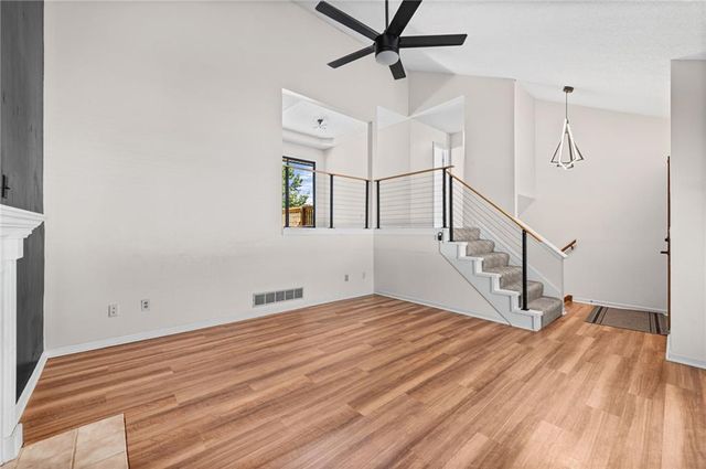 10902 N Harrison Street, Kansas City, MO 64155
