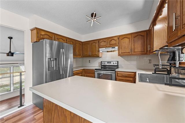 10902 N Harrison Street, Kansas City, MO 64155