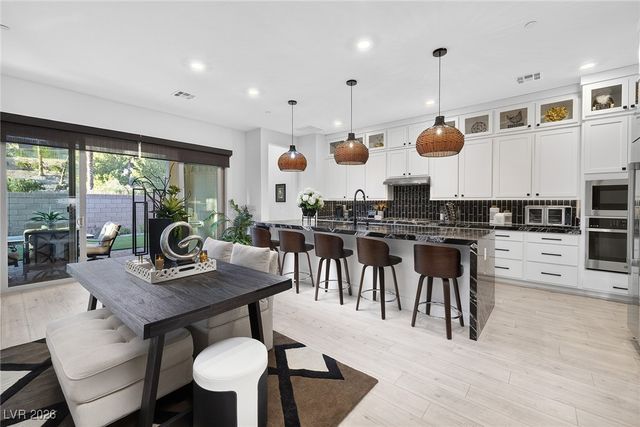 2 Barrio Alto Court, Henderson, NV 89011