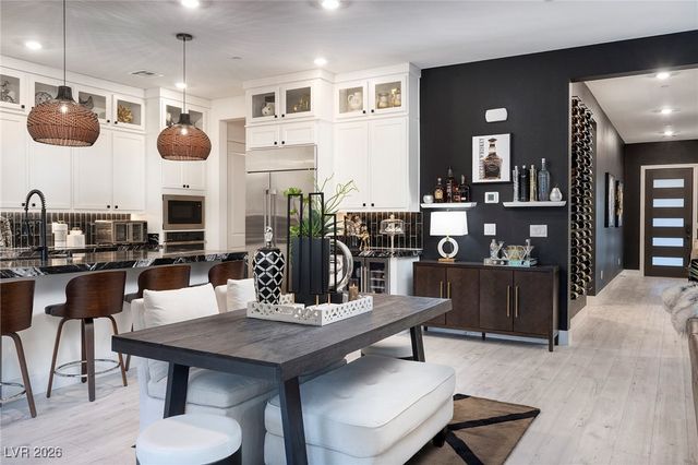 2 Barrio Alto Court, Henderson, NV 89011