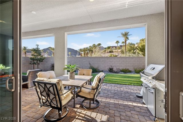 2 Barrio Alto Court, Henderson, NV 89011