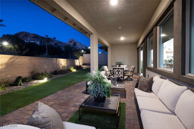 2 Barrio Alto Court, Henderson, NV 89011