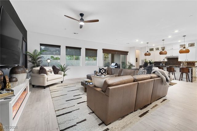 2 Barrio Alto Court, Henderson, NV 89011