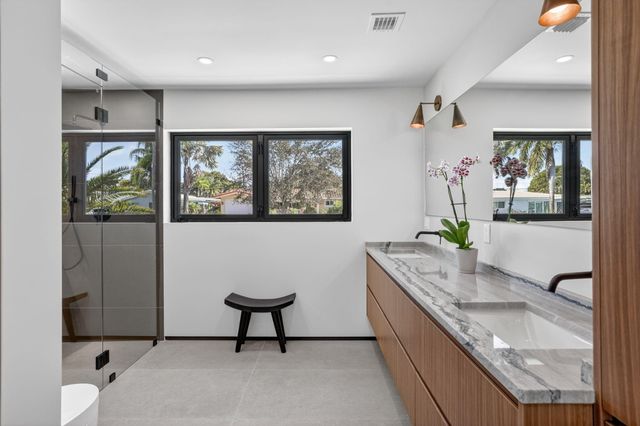 5801 NE 21st Road, Fort Lauderdale, FL 33308