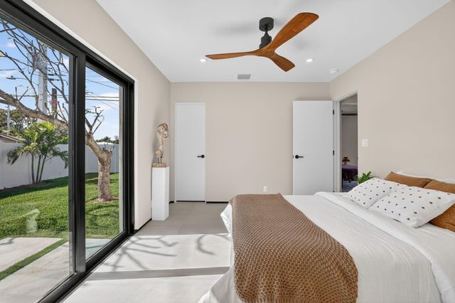 5801 NE 21st Road, Fort Lauderdale, FL 33308