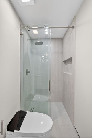 5801 NE 21st Road, Fort Lauderdale, FL 33308