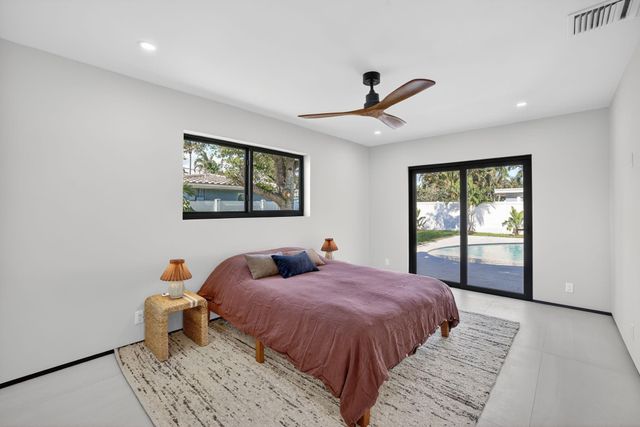 5801 NE 21st Road, Fort Lauderdale, FL 33308