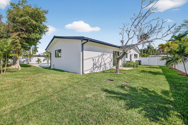 5801 NE 21st Road, Fort Lauderdale, FL 33308