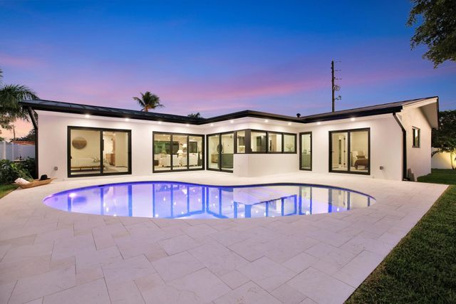 5801 NE 21st Road, Fort Lauderdale, FL 33308