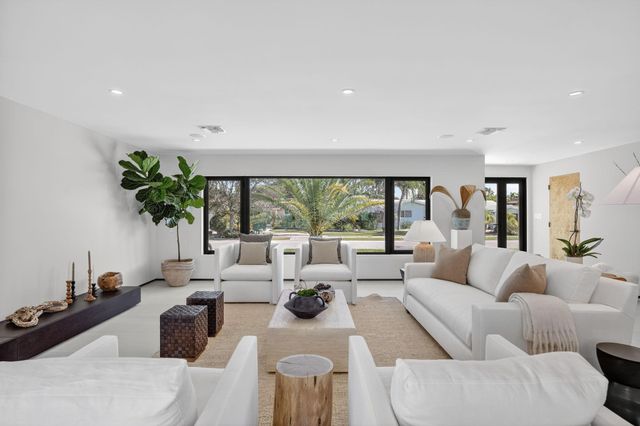 5801 NE 21st Road, Fort Lauderdale, FL 33308