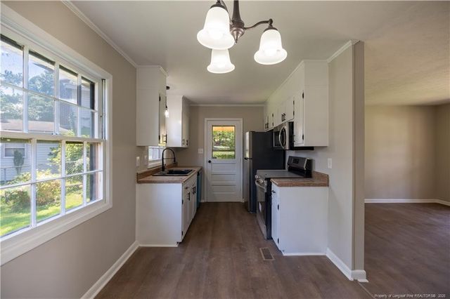 701 Edgehill Road, Fayetteville, NC 28314