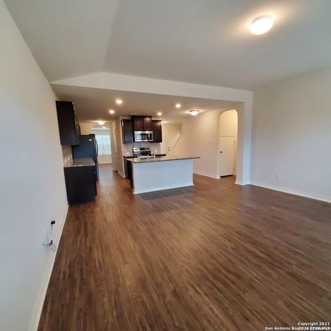 8062 HALO CIR, San Antonio, TX 78252