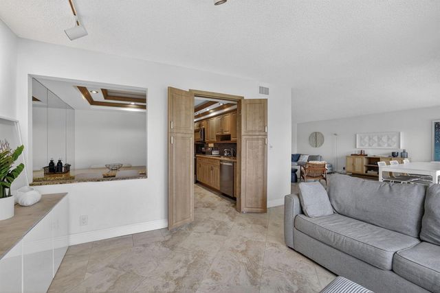 4900 N Ocean Boulevard 512, Lauderdale By The Sea, FL 33308