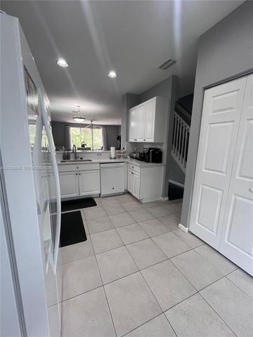 681 NW 42nd Ave, Plantation, FL 33317