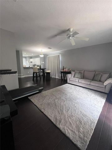 681 NW 42nd Ave, Plantation, FL 33317