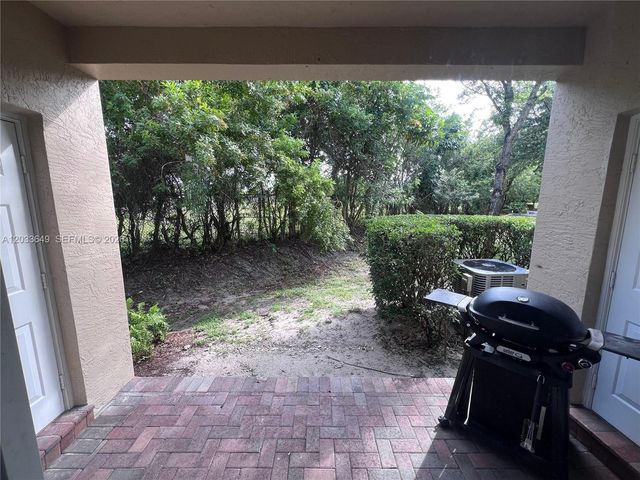 681 NW 42nd Ave, Plantation, FL 33317