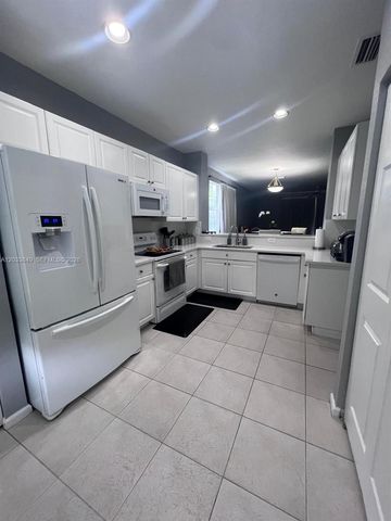 681 NW 42nd Ave, Plantation, FL 33317