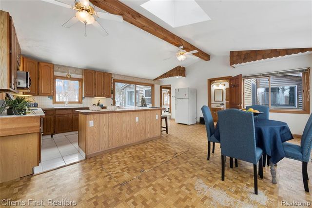 9985 Ford Road, Ypsilanti, MI 48198