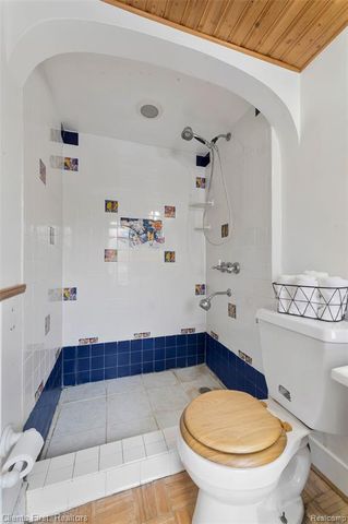 9985 Ford Road, Ypsilanti, MI 48198