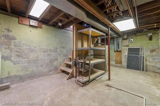 9985 Ford Road, Ypsilanti, MI 48198